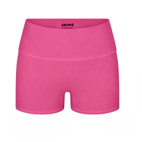 SKIMS Watermelon Terry
Lounge High-rise Stretch-modal Shorts and Bodysuit set - Picture 3 of 3